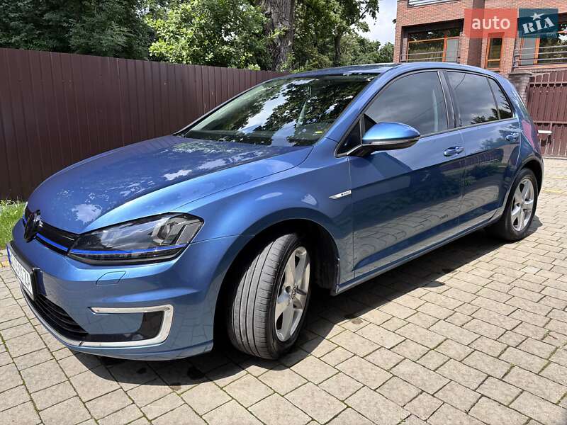 Хэтчбек Volkswagen e-Golf 2016 в Тернополе