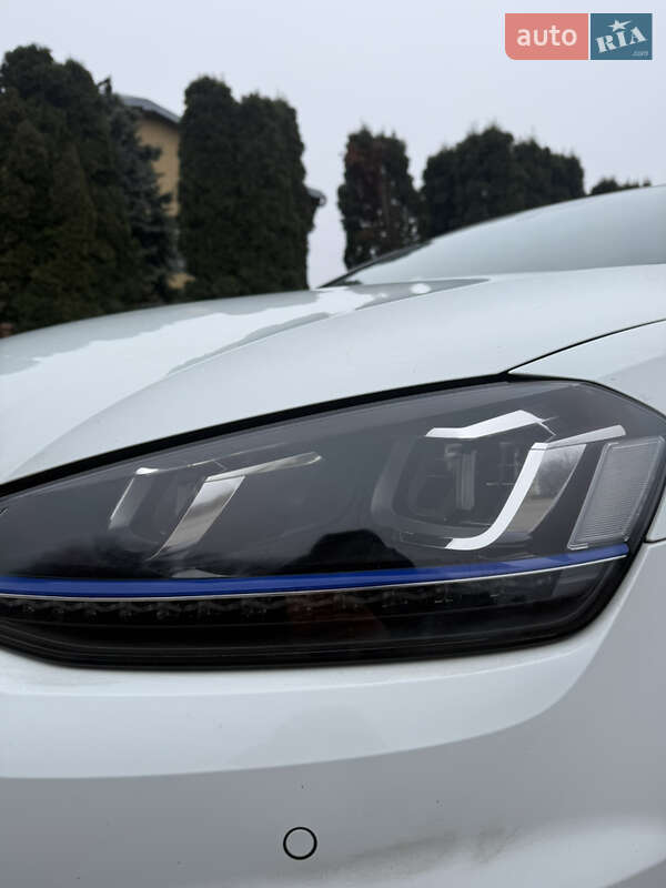 Хетчбек Volkswagen e-Golf 2014 в Тернополі фото 5 Хетчбек Volkswagen e-Golf 2014 в Тернополі