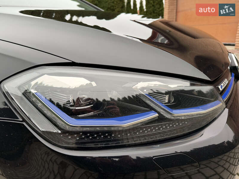Хэтчбек Volkswagen e-Golf 2018 в Ровно