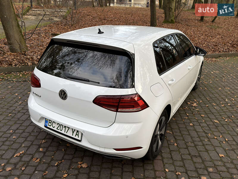 Хэтчбек Volkswagen e-Golf 2017 в Львове