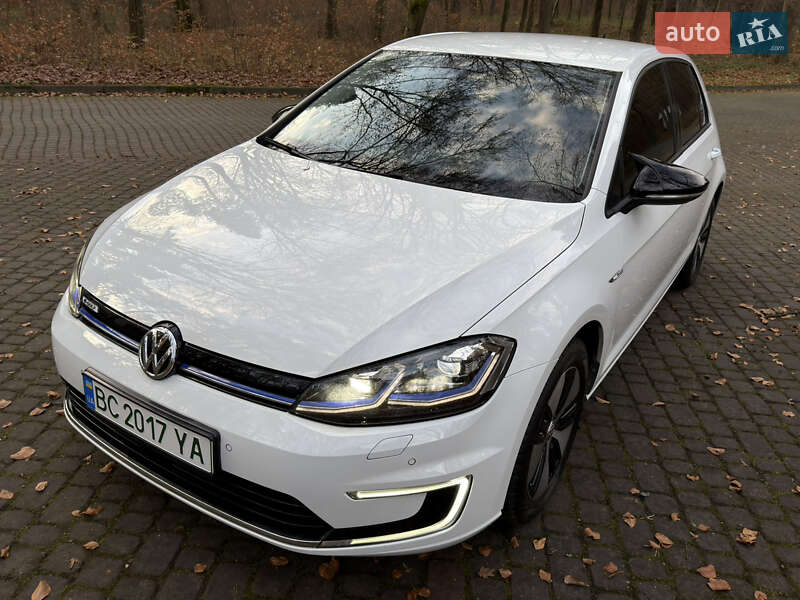 Хэтчбек Volkswagen e-Golf 2017 в Львове