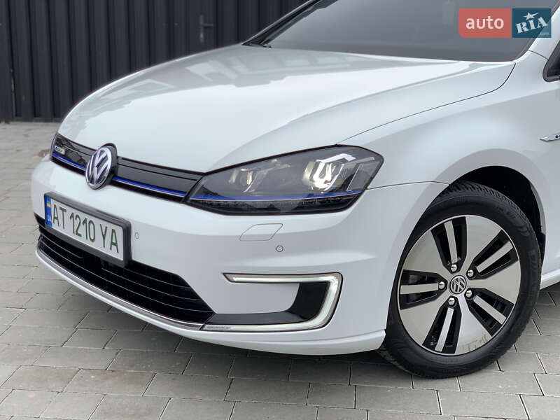 Хэтчбек Volkswagen e-Golf 2015 в Ивано-Франковске