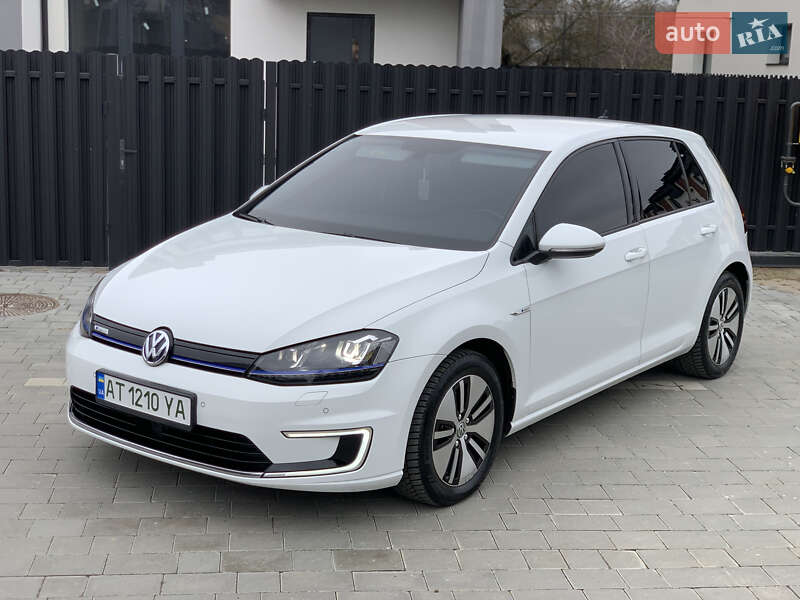 Хэтчбек Volkswagen e-Golf 2015 в Ивано-Франковске