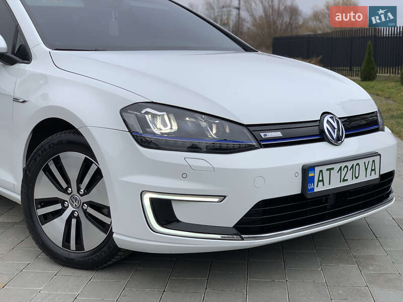 Хэтчбек Volkswagen e-Golf 2015 в Ивано-Франковске