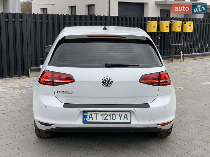 Хэтчбек Volkswagen e-Golf 2015 в Ивано-Франковске