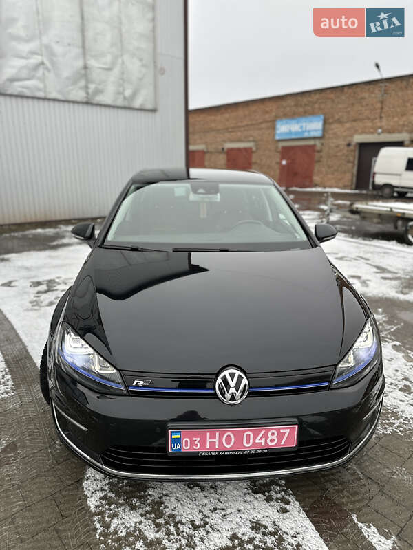Хэтчбек Volkswagen e-Golf 2014 в Владимире