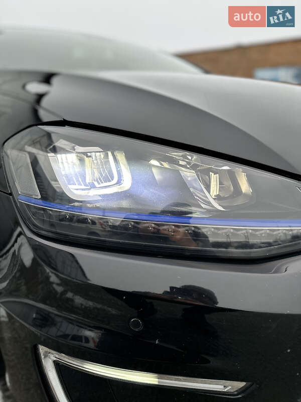 Хэтчбек Volkswagen e-Golf 2014 в Владимире