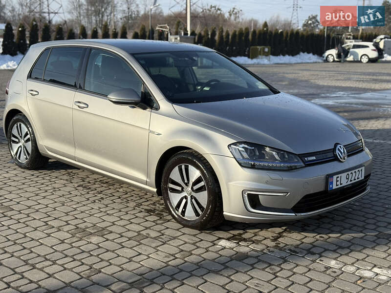 Volkswagen e-Golf 2016