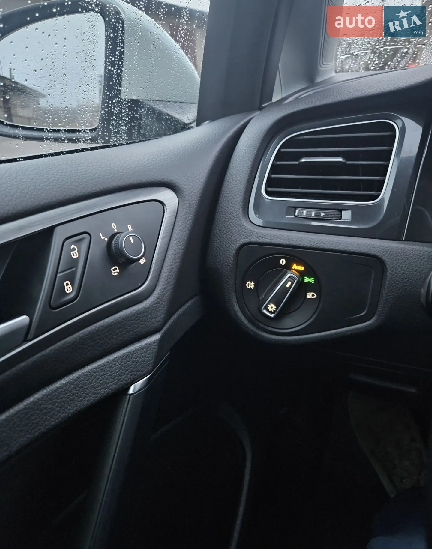 2019 Volkswagen Golf - мініатюра 10