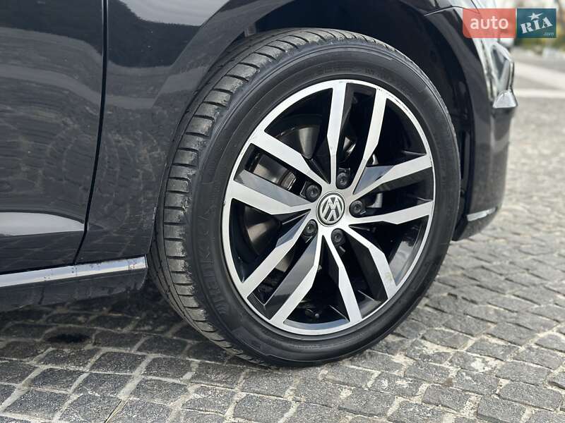 Хэтчбек Volkswagen e-Golf 2020 в Днепре