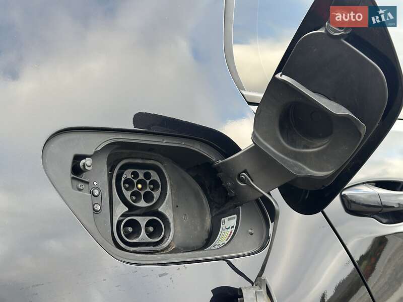 Хэтчбек Volkswagen e-Golf 2020 в Днепре