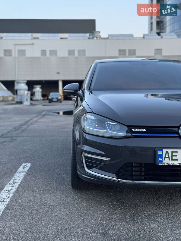 Хэтчбек Volkswagen e-Golf 2020 в Днепре