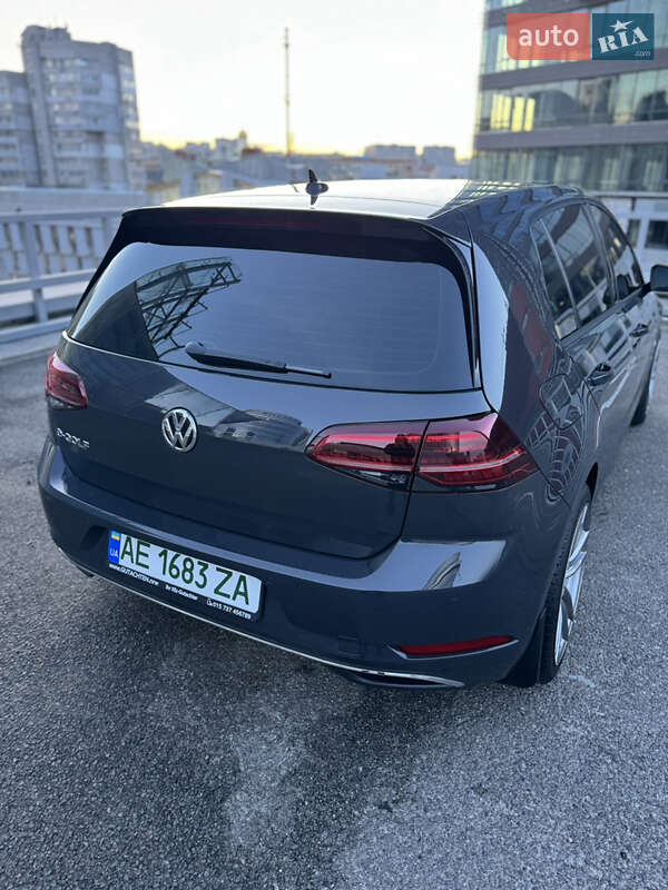 Хэтчбек Volkswagen e-Golf 2020 в Днепре