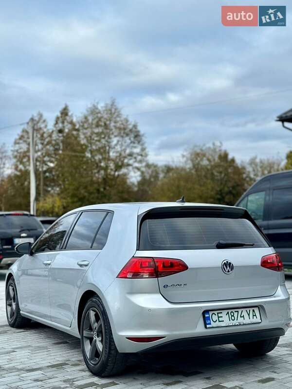 Хетчбек Volkswagen e-Golf 2015 в Чернівцях фото 22 Хетчбек Volkswagen e-Golf 2015 в Чернівцях