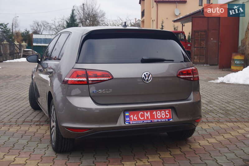 Хэтчбек Volkswagen e-Golf 2015 в Самборе