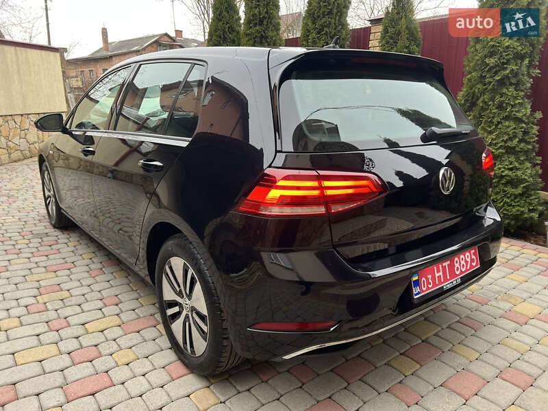 Хэтчбек Volkswagen e-Golf 2018 в Львове