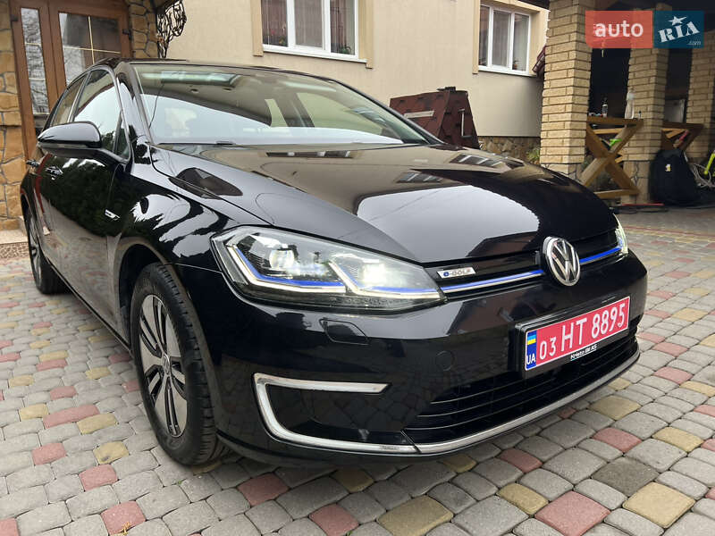 Хэтчбек Volkswagen e-Golf 2018 в Львове