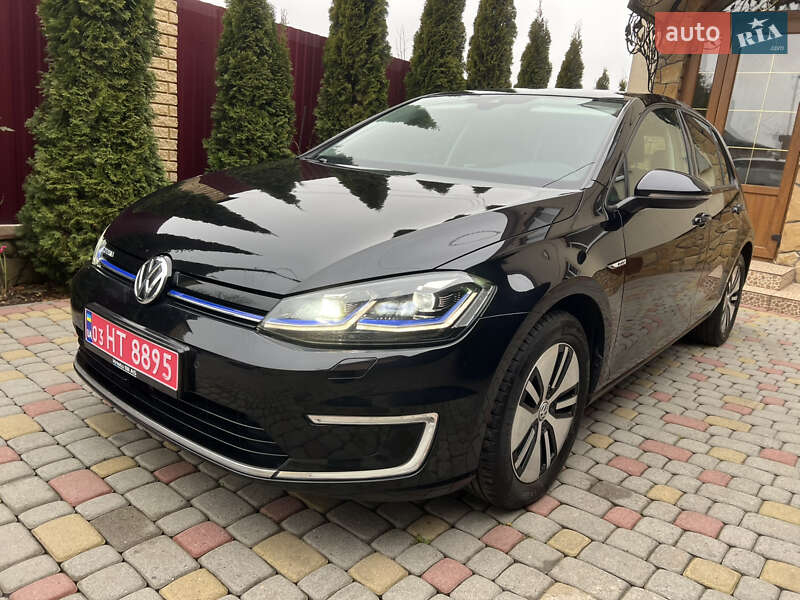 Хэтчбек Volkswagen e-Golf 2018 в Львове