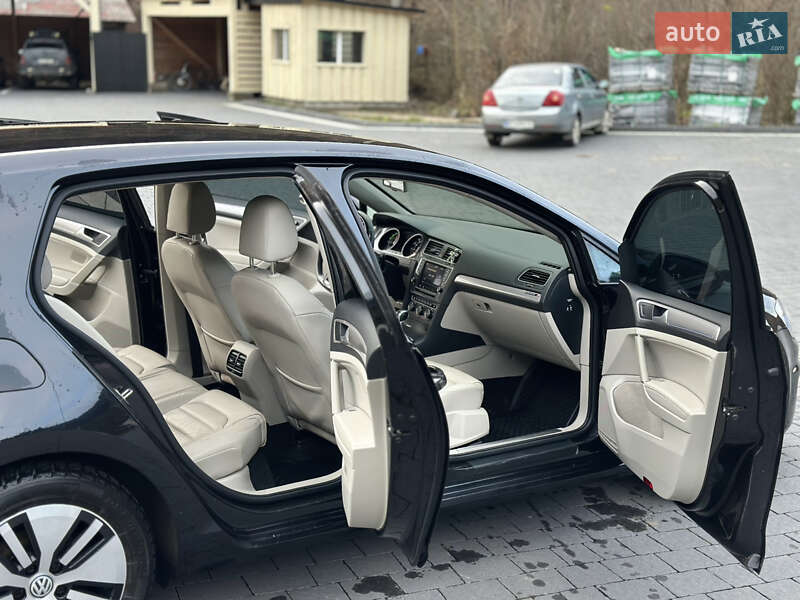 Хэтчбек Volkswagen e-Golf 2015 в Мукачево фото 9 Хэтчбек Volkswagen e-Golf 2015 в Мукачево