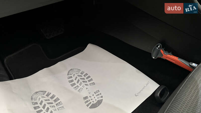 Хэтчбек Volkswagen e-Golf 2021 в Сваляве