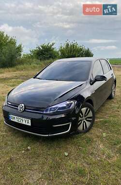 Хэтчбек Volkswagen e-Golf 2017 в Житомире