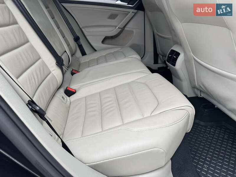 Хэтчбек Volkswagen e-Golf 2015 в Тернополе фото 62 Хэтчбек Volkswagen e-Golf 2015 в Тернополе