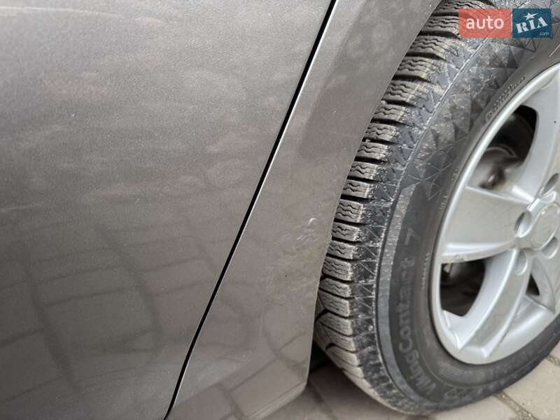 Хэтчбек Volkswagen e-Golf 2015 в Тернополе фото 20 Хэтчбек Volkswagen e-Golf 2015 в Тернополе