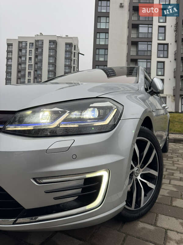 Хэтчбек Volkswagen e-Golf 2019 в Луцке