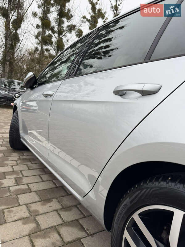 Хэтчбек Volkswagen e-Golf 2019 в Луцке