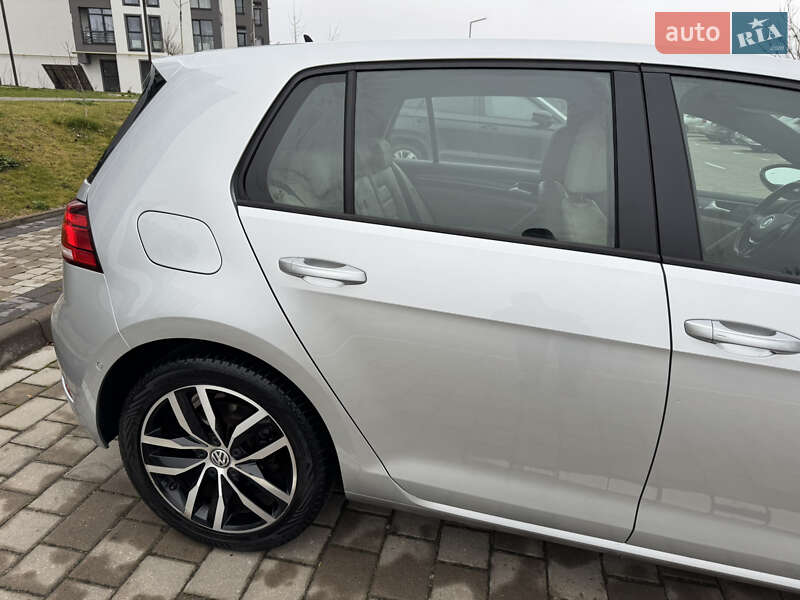 Хэтчбек Volkswagen e-Golf 2019 в Луцке