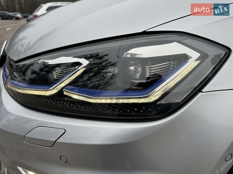 Хэтчбек Volkswagen e-Golf 2019 в Луцке