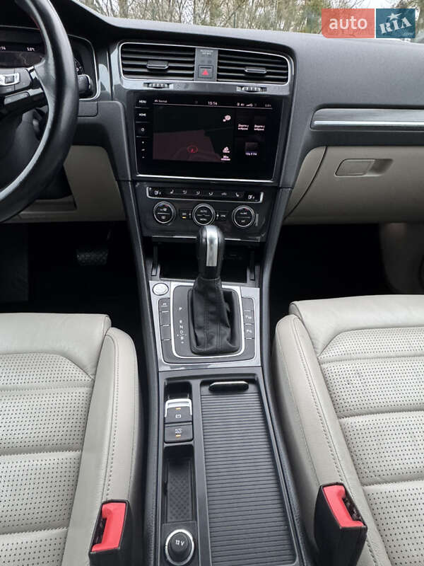 Хэтчбек Volkswagen e-Golf 2019 в Луцке