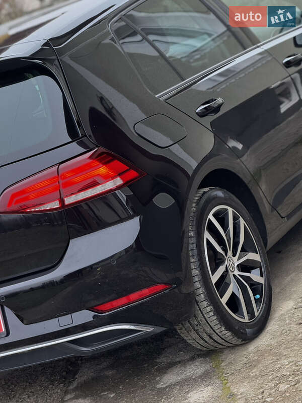 Хэтчбек Volkswagen e-Golf 2019 в Дрогобыче