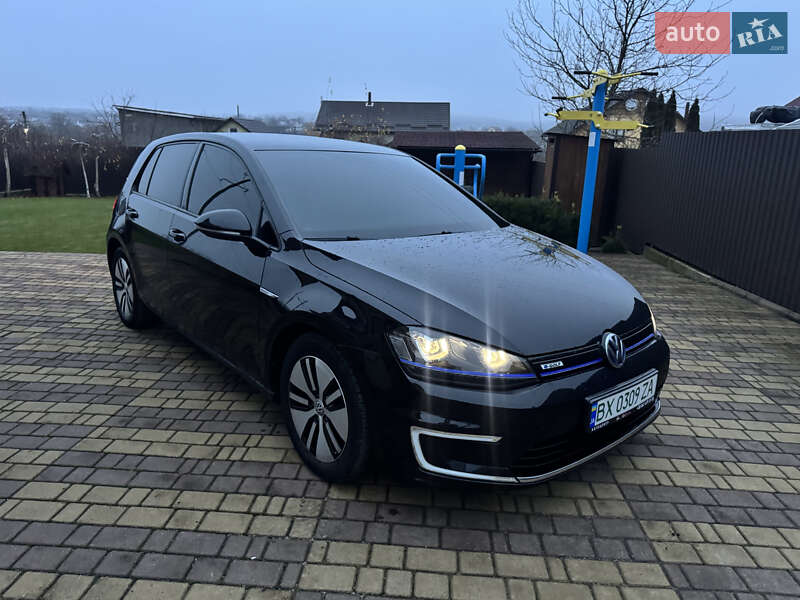 Хэтчбек Volkswagen e-Golf 2015 в Хмельницком