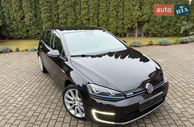 Хетчбек Volkswagen e-Golf 2015 в Рівному