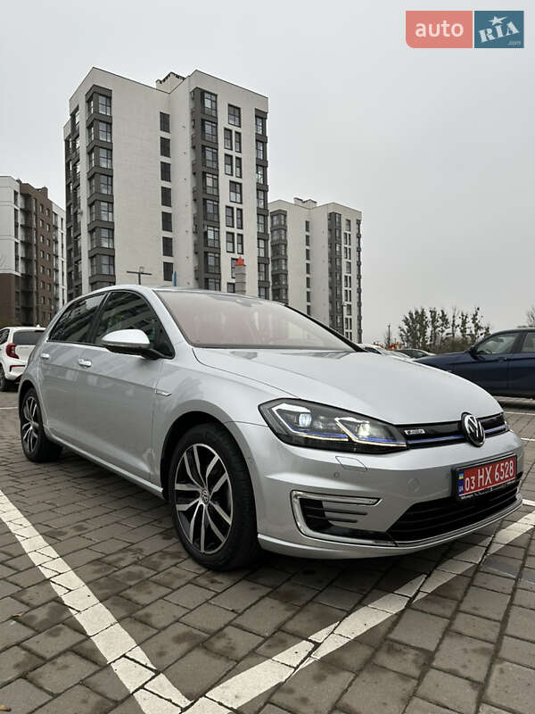 Volkswagen e-Golf 2020 Volkswagen e-Golf 2020