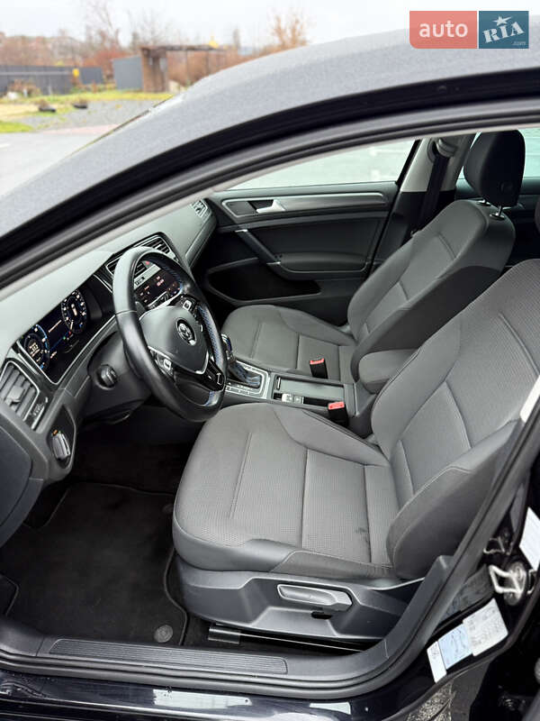 Хэтчбек Volkswagen e-Golf 2019 в Ровно