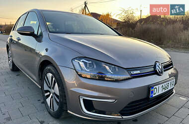 Хэтчбек Volkswagen e-Golf 2015 в Ужгороде