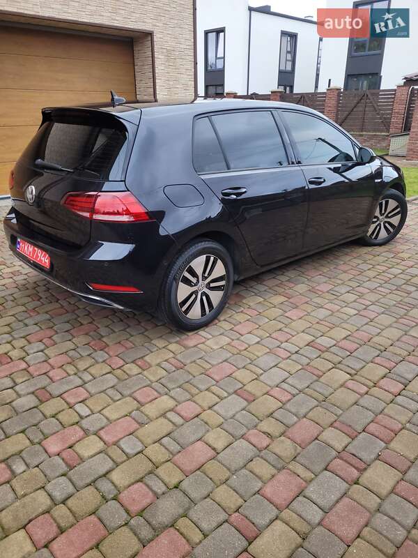 Хэтчбек Volkswagen e-Golf 2018 в Ровно