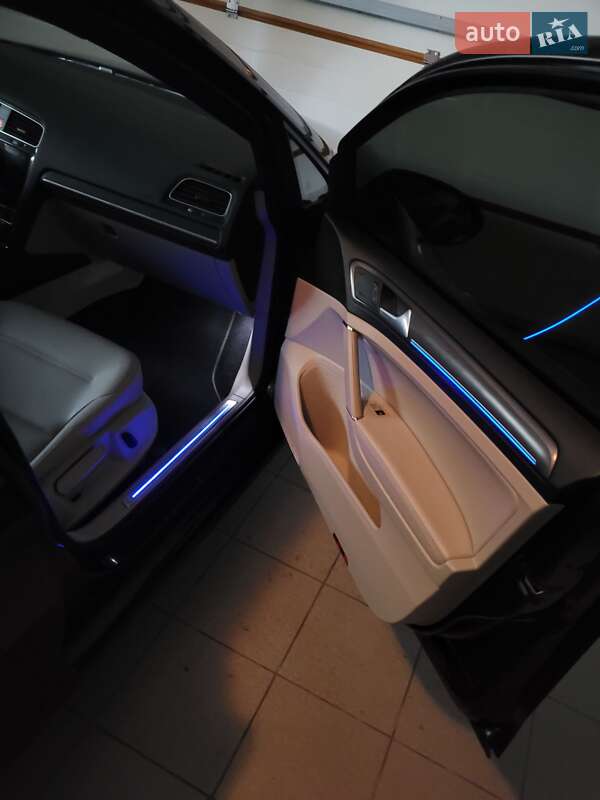 Хэтчбек Volkswagen e-Golf 2018 в Ровно