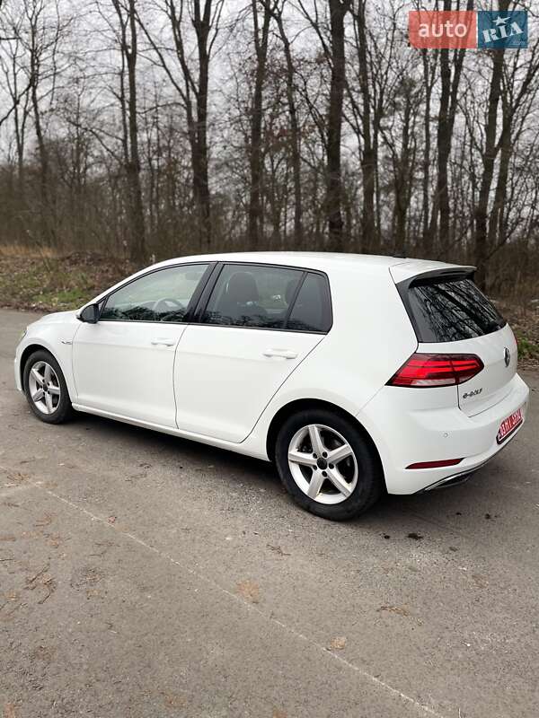 Хэтчбек Volkswagen e-Golf 2017 в Луцке фото 5 Хэтчбек Volkswagen e-Golf 2017 в Луцке
