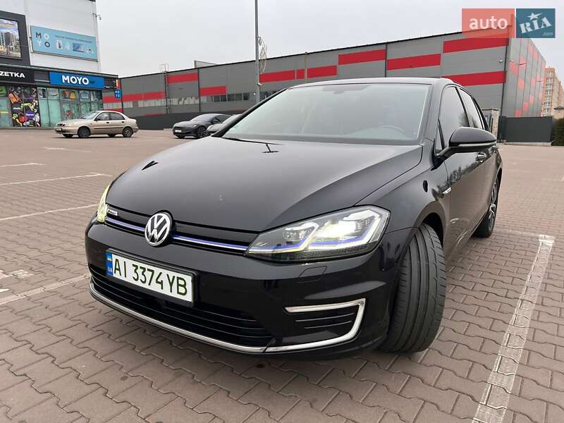 Хетчбек Volkswagen e-Golf 2020 в Києві