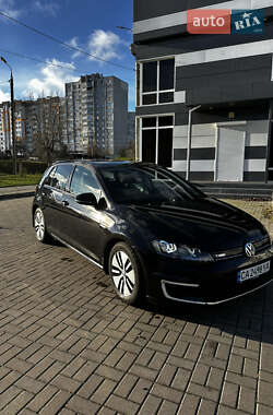 Хэтчбек Volkswagen e-Golf 2016 в Черкассах