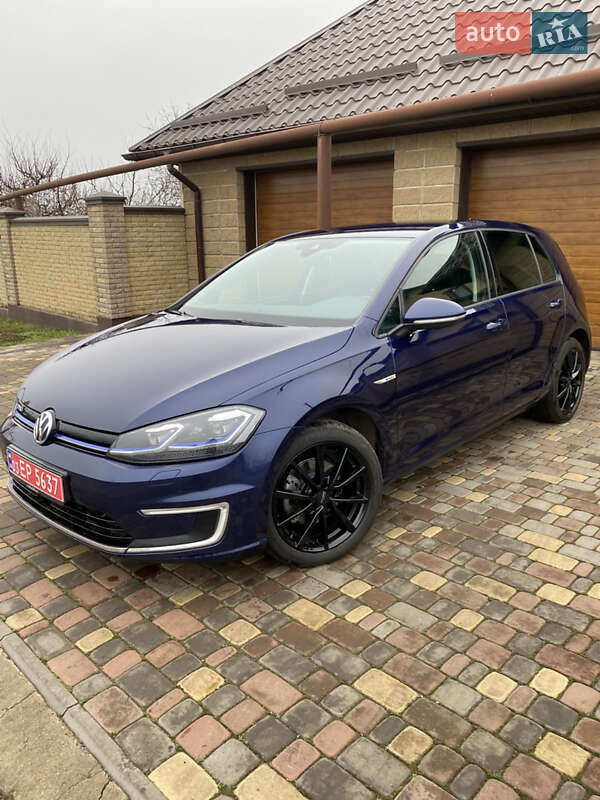 Хетчбек Volkswagen e-Golf 2018 в Кривому Розі