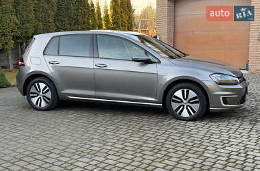 Хэтчбек Volkswagen e-Golf 2015 в Ровно