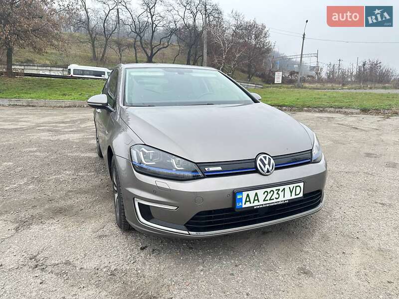 Volkswagen e-Golf 2016 Volkswagen e-Golf 2016