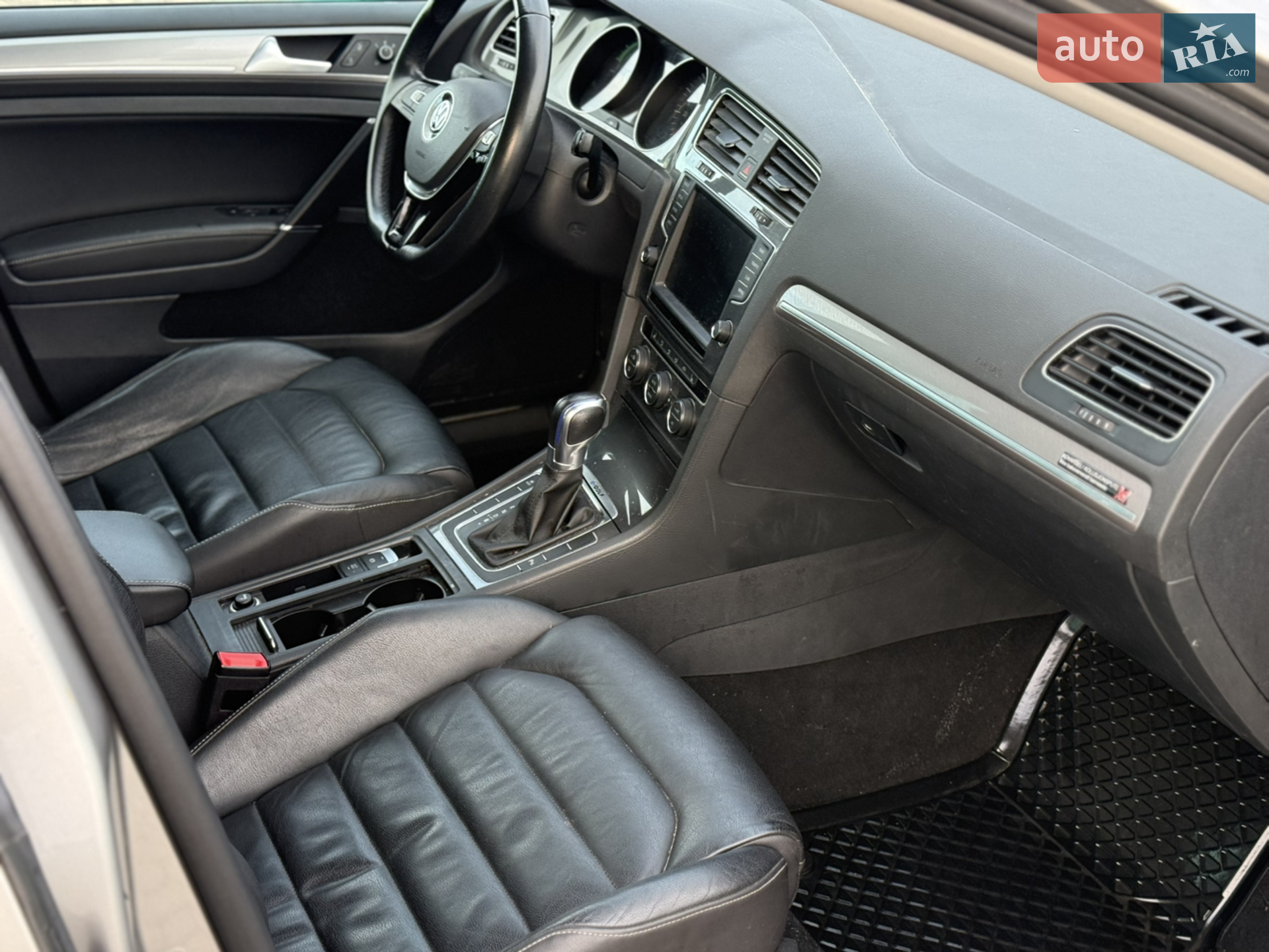 2016 Volkswagen Golf - мініатюра 28