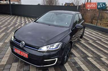 Хетчбек Volkswagen e-Golf 2017 в Городку