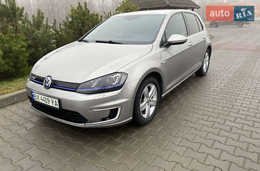 Хэтчбек Volkswagen e-Golf 2016 в Луцке