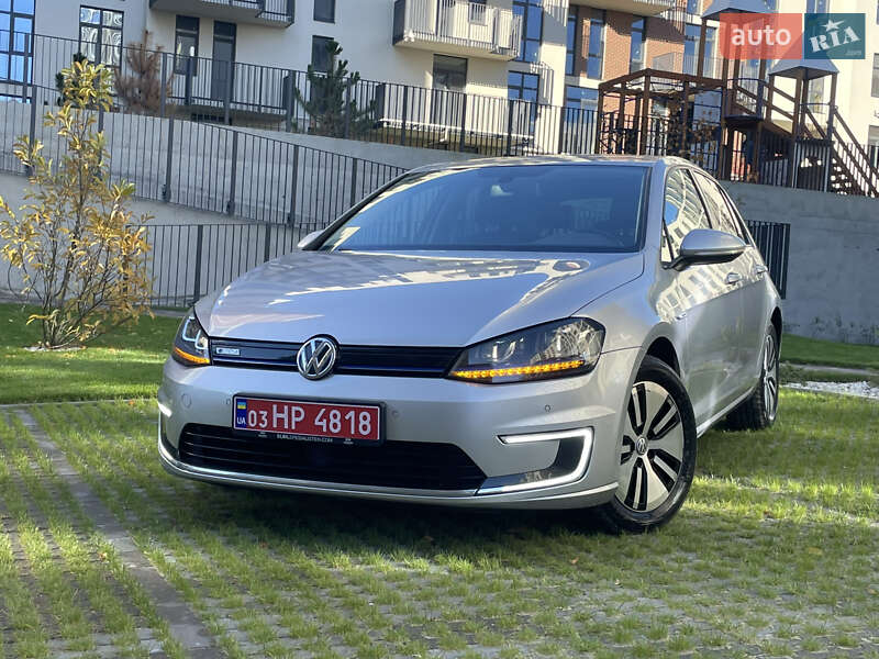 Volkswagen e-Golf 2015